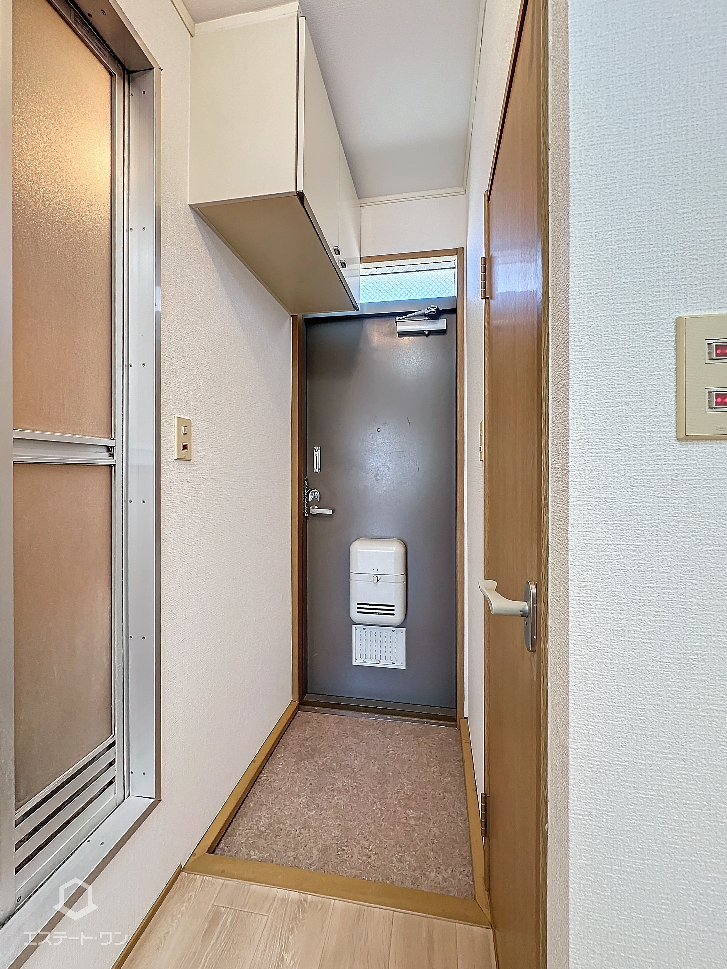 モデラート朝倉の玄関|収納付きの玄関☆