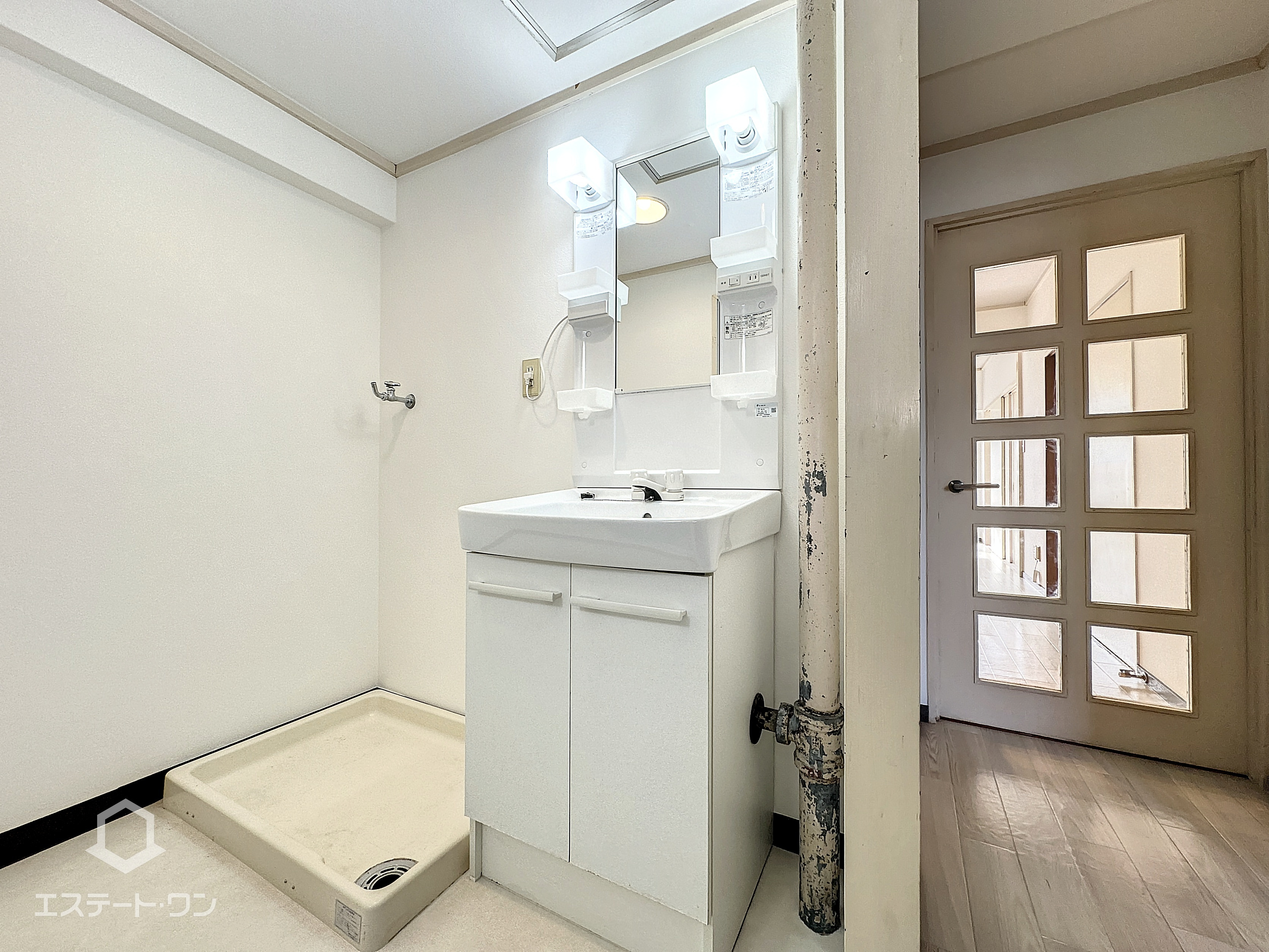 ＬａＶｉｅｒｅｓ（ラヴィエール）の独立洗面台