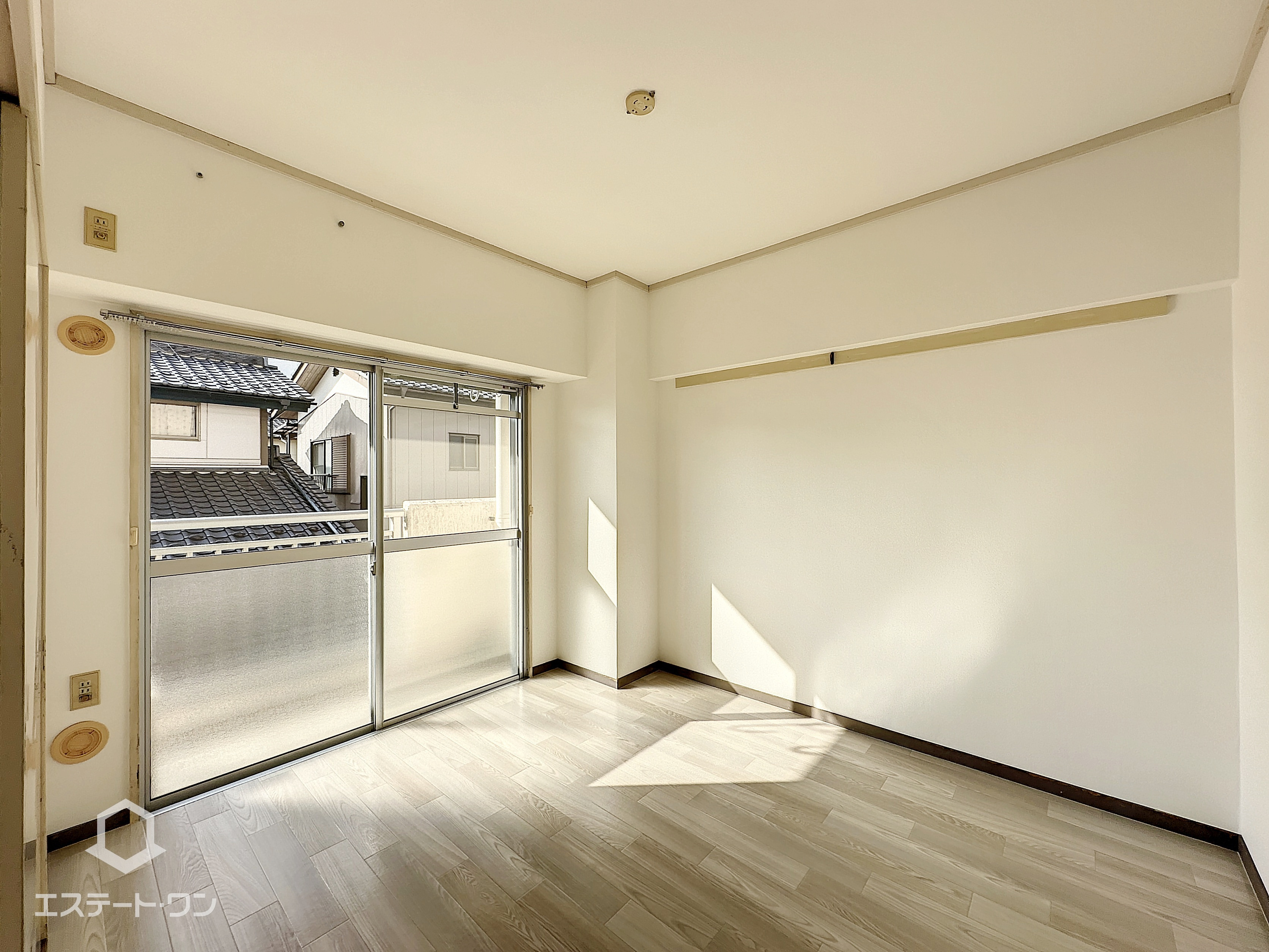 ＬａＶｉｅｒｅｓ（ラヴィエール）の洋室