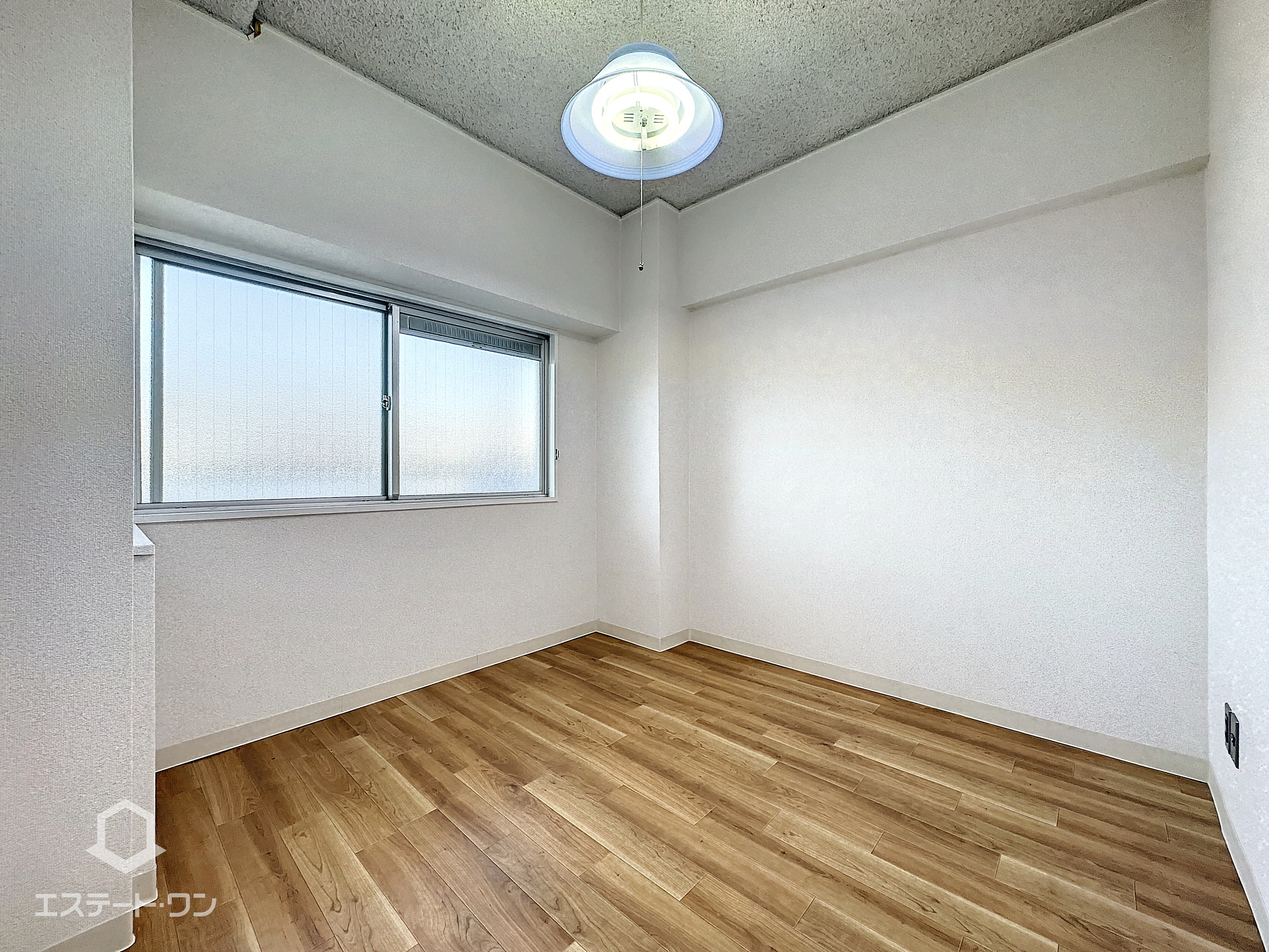 モダニスタ大正町の洋室