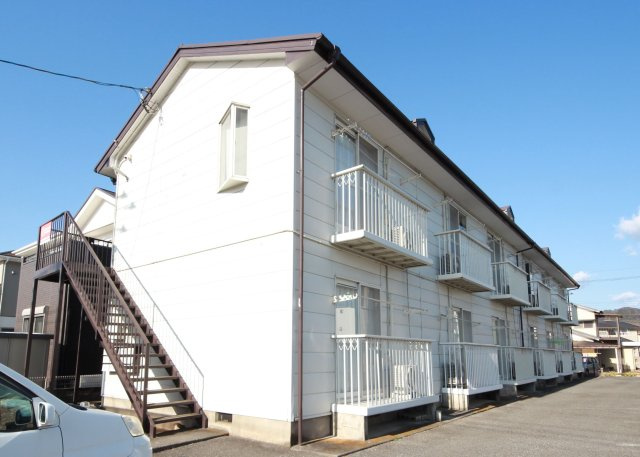 ハイツトゥモローの外観