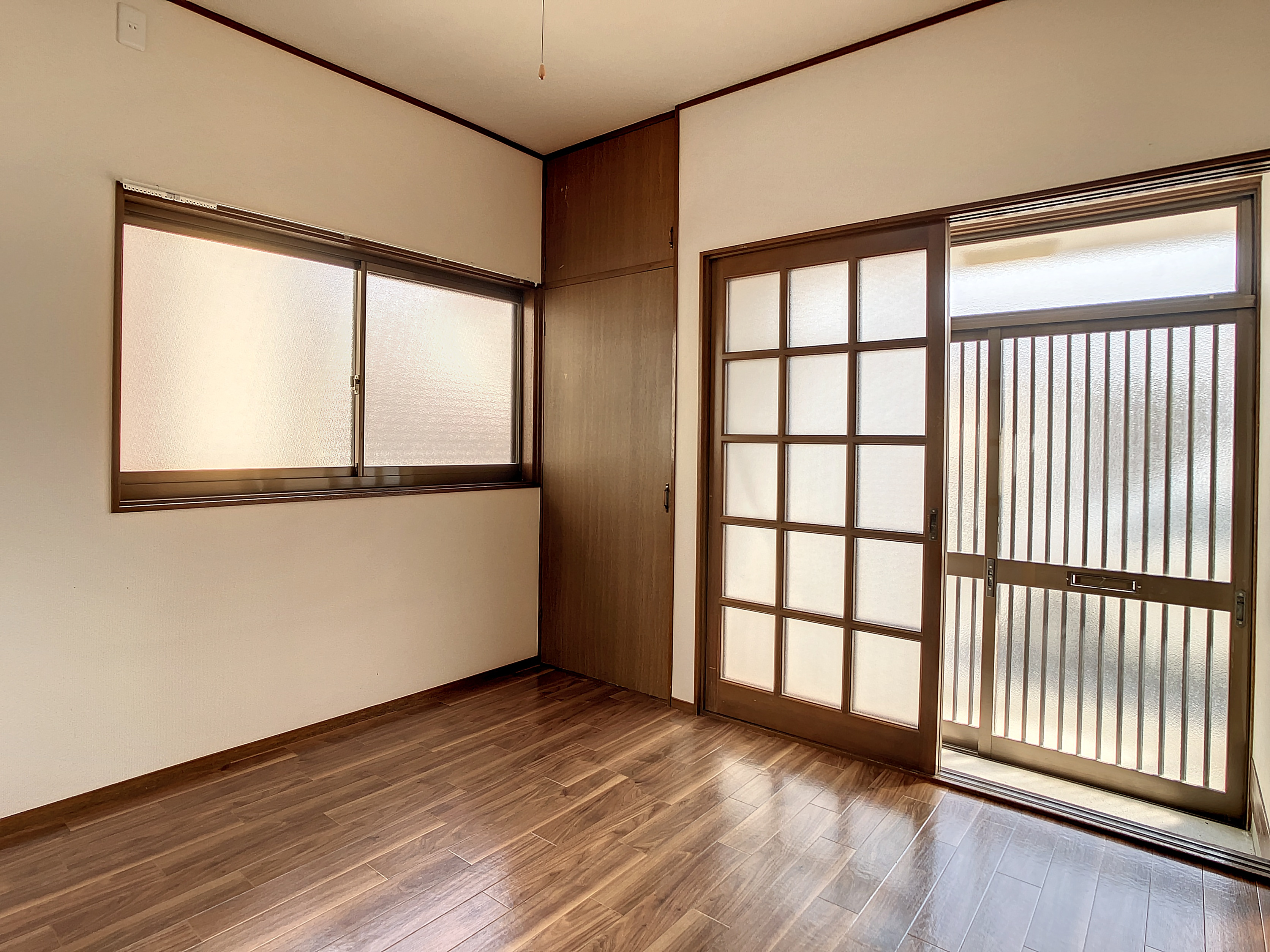 安藤貸家住宅の玄関