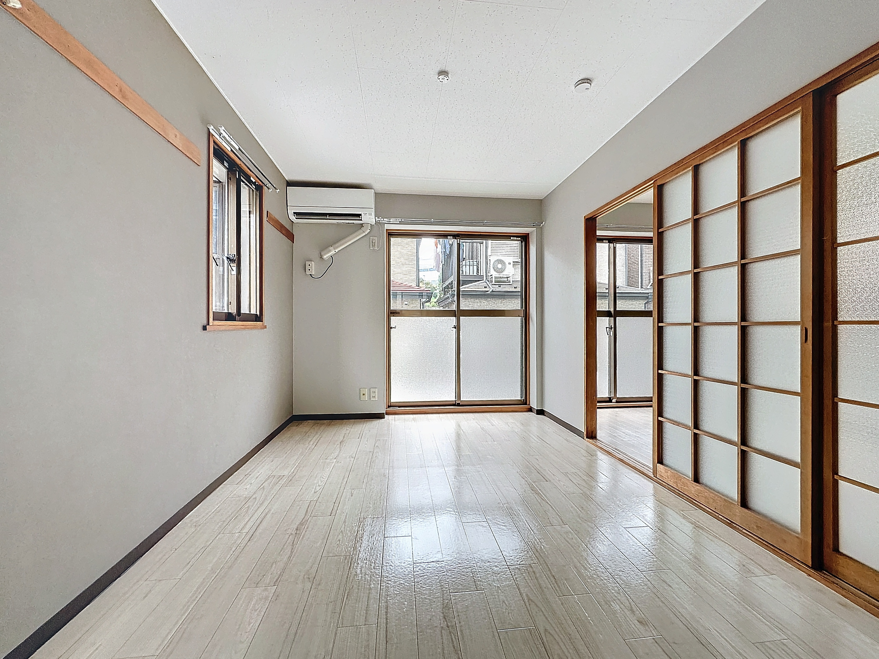 オークスビレッヂB102