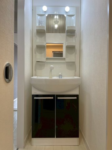 マルビシマンション末広町の洗面所|独立洗面所です