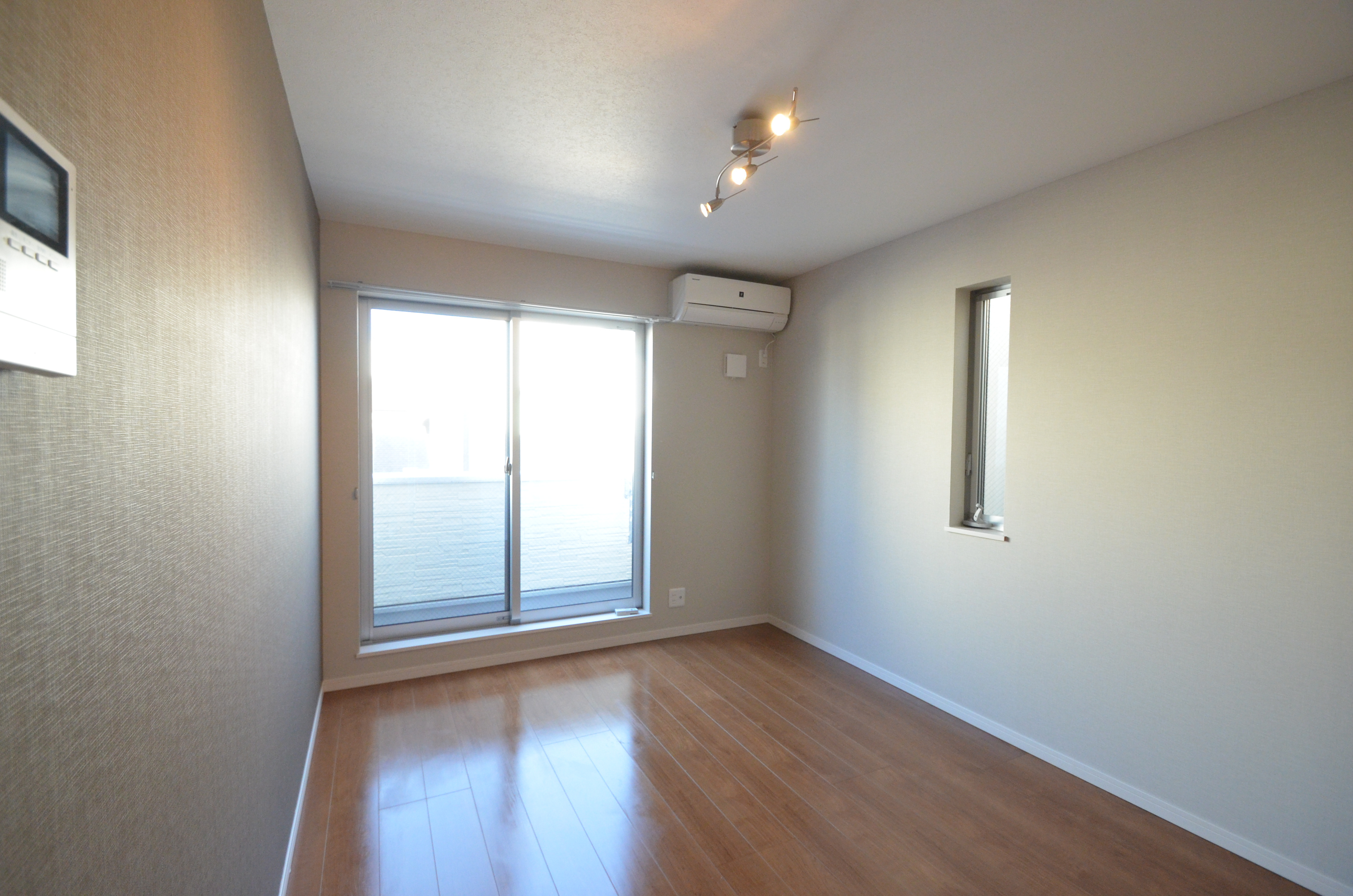 THE Raffine Noe
