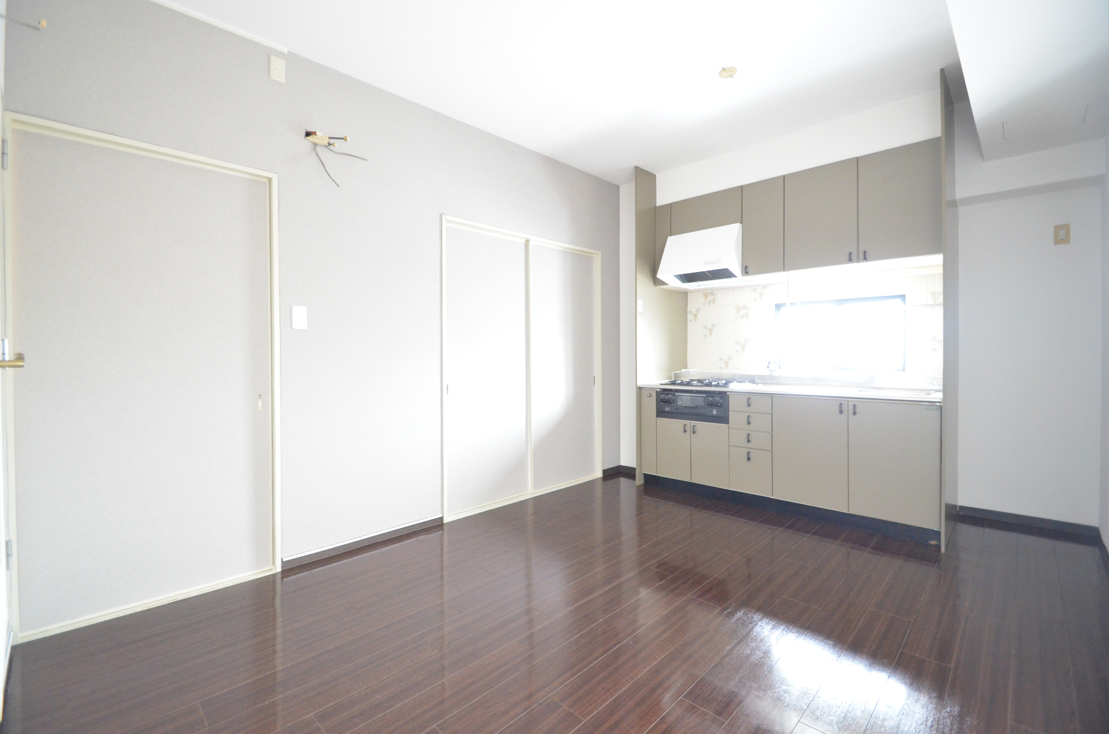 エル三津屋