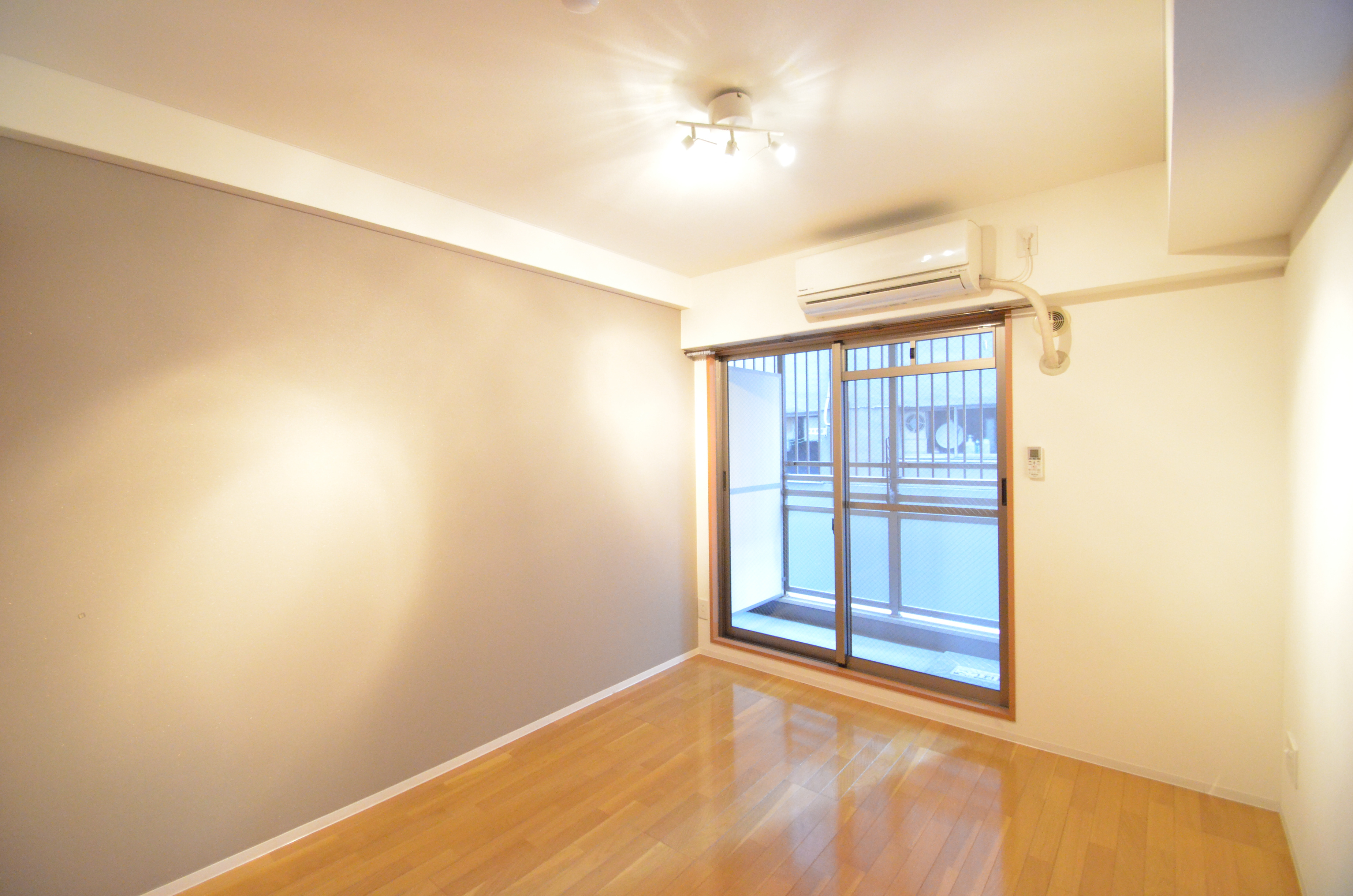 オーシャンズ南森町