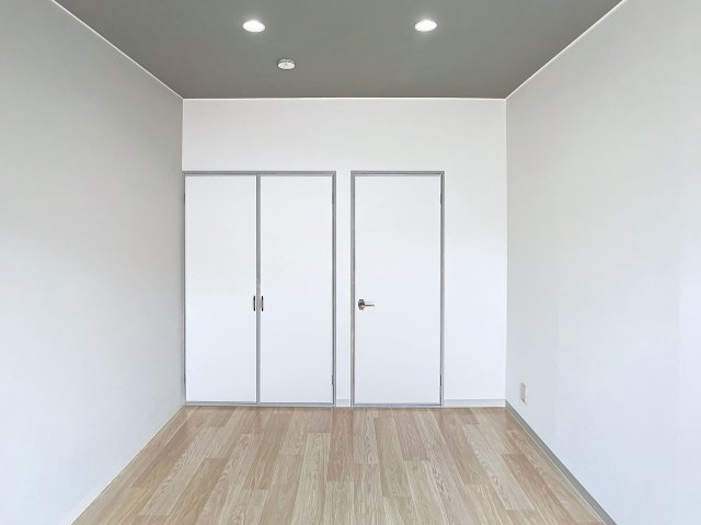 パルシティー長尾の洋室