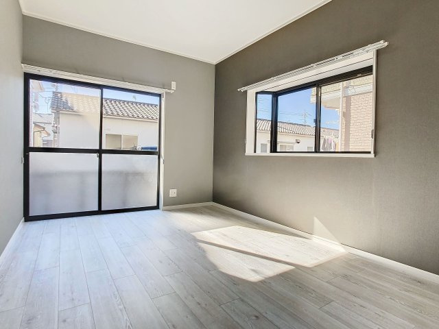 ララ松崎 Eの洋室