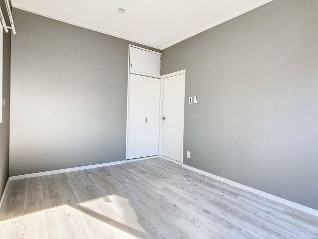 ララ松崎 Eの洋室