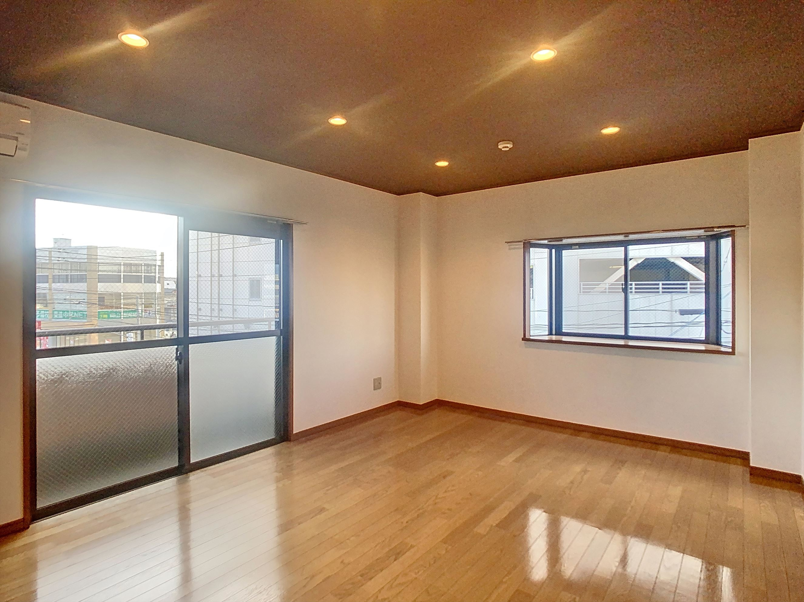 HELLO&HELLO-JIMAの居間・リビング