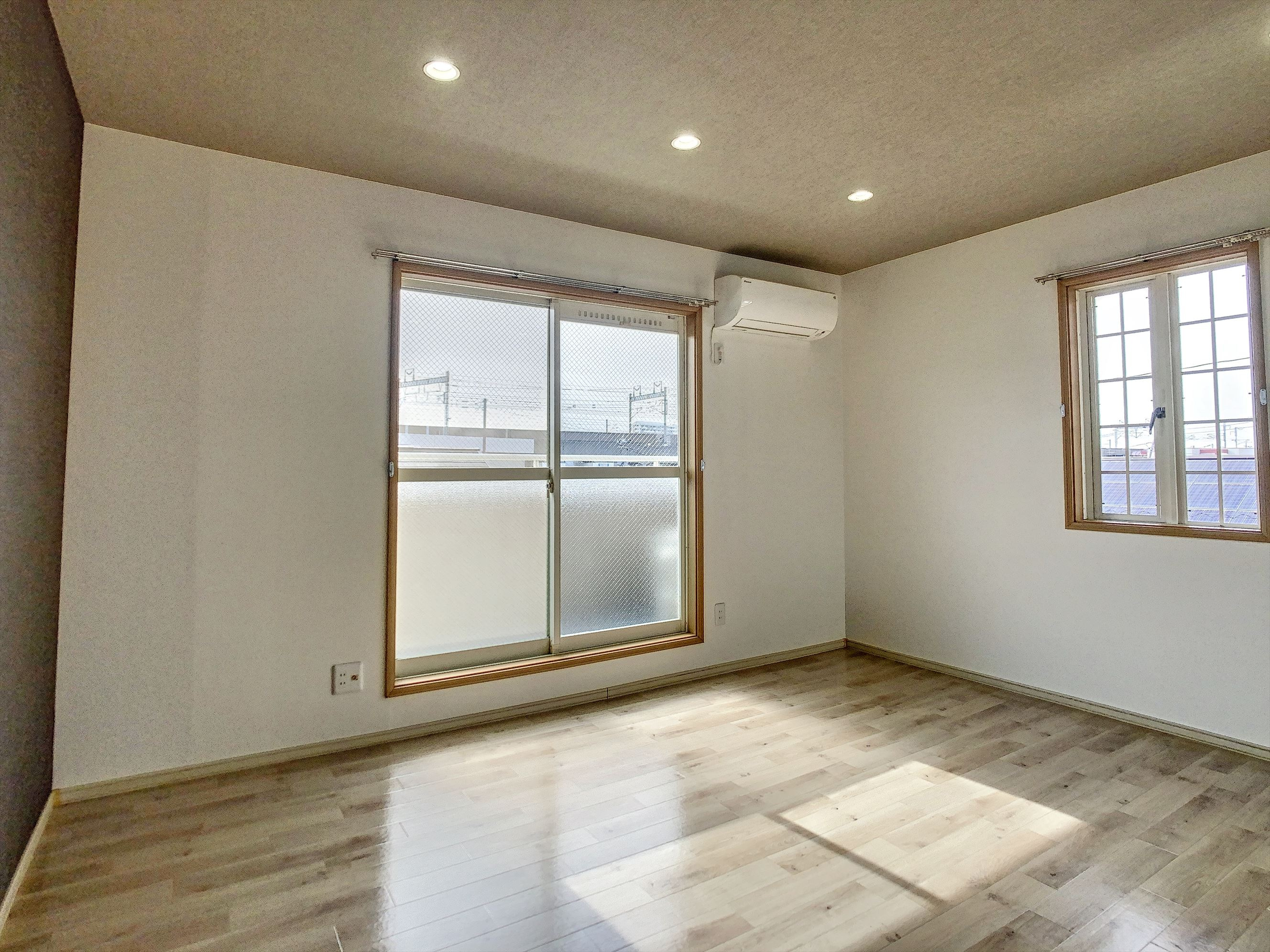 メイプルBの洋室