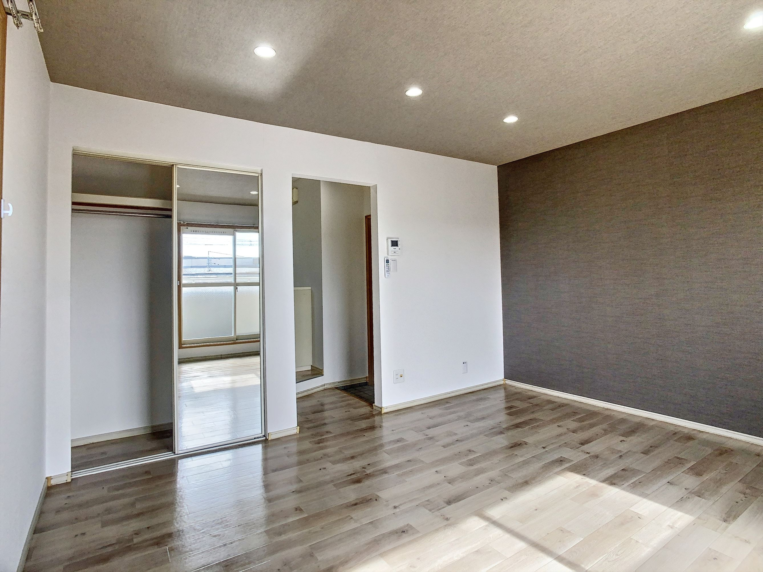 メイプルBの洋室