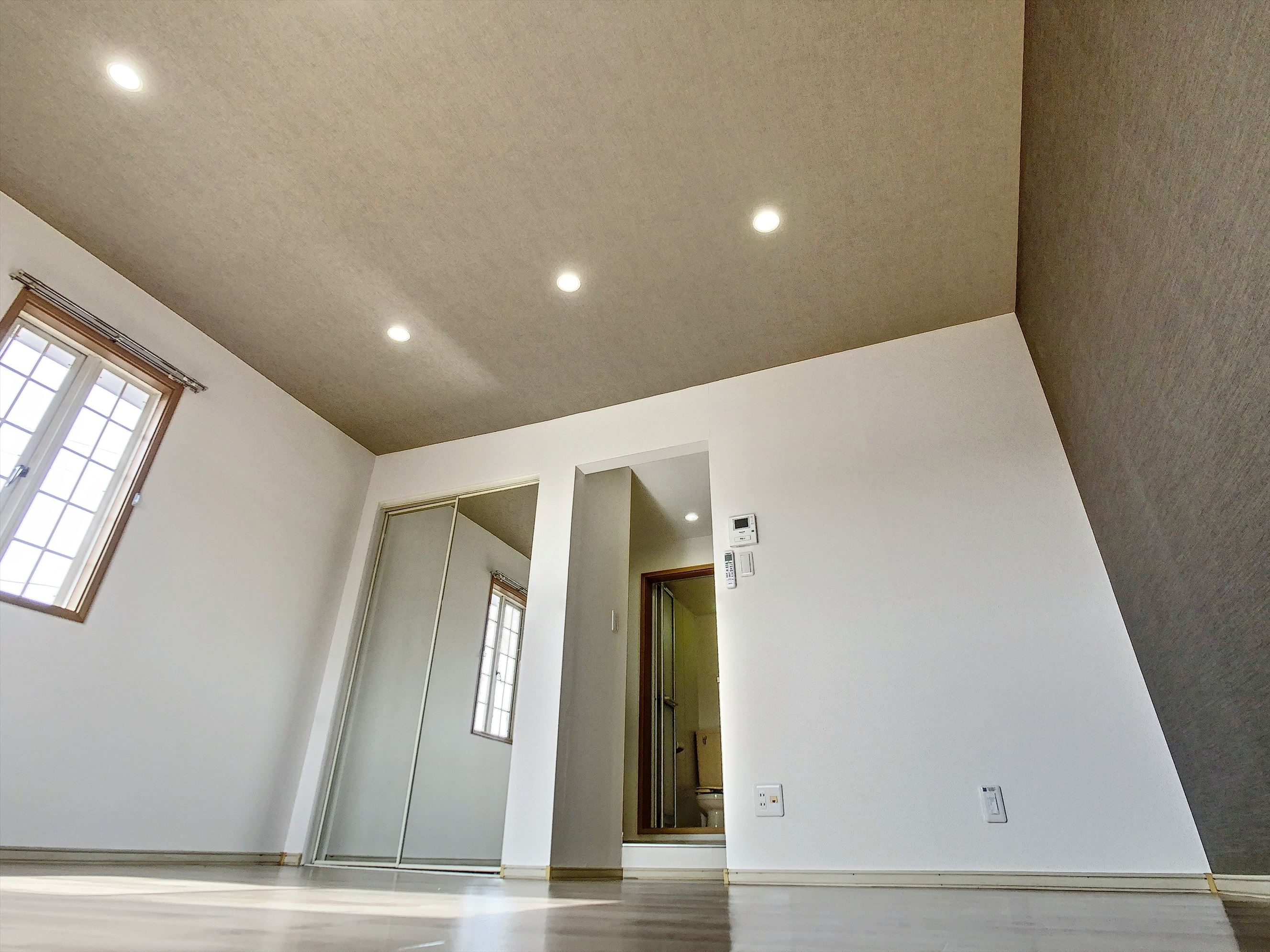 メイプルBの洋室