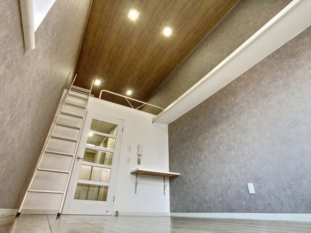 アップルハウス十日市の居間・リビング