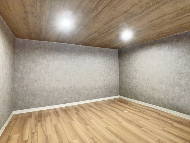 アップルハウス十日市の洋室