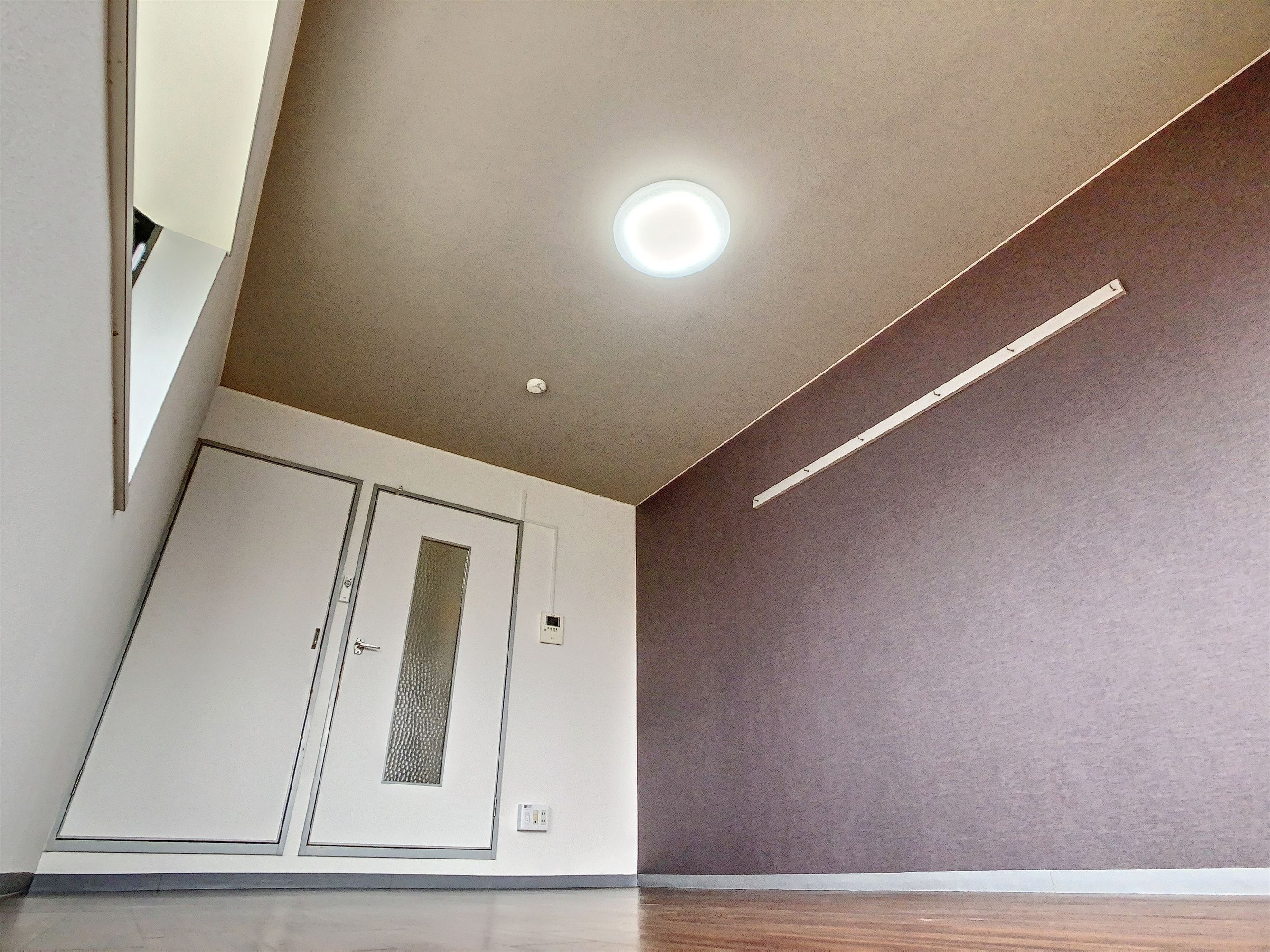 ラウファレエイエスエイの洋室