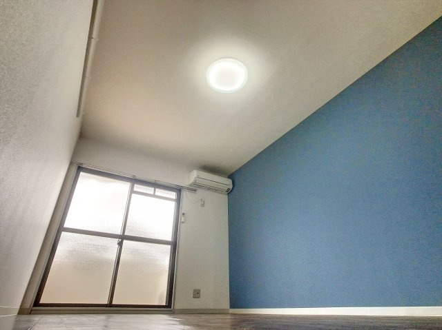 ラウファレエイエスエイの洋室