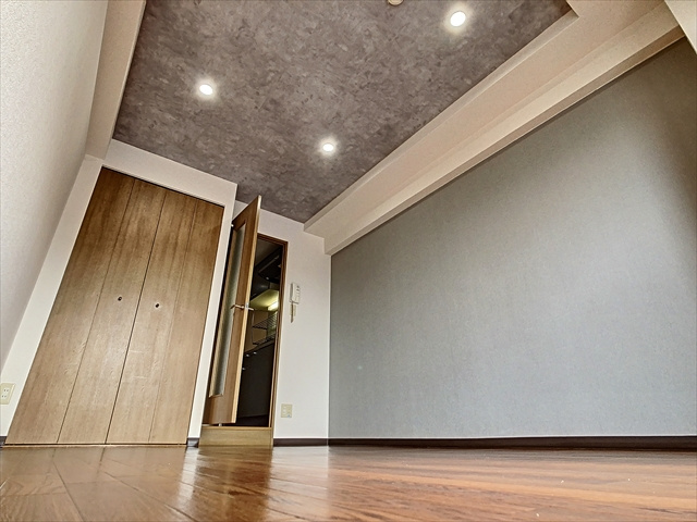 ジュネス医大東の洋室