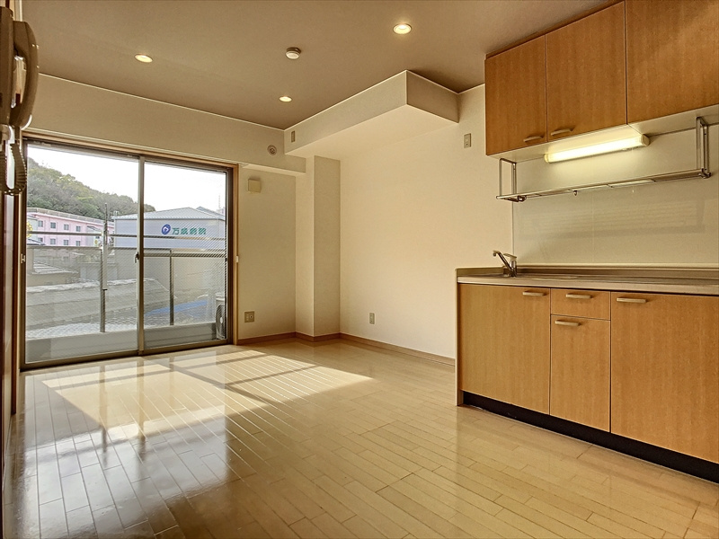 谷万成プリーモの居間・リビング