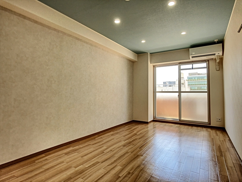 ルマンジュ平和の洋室