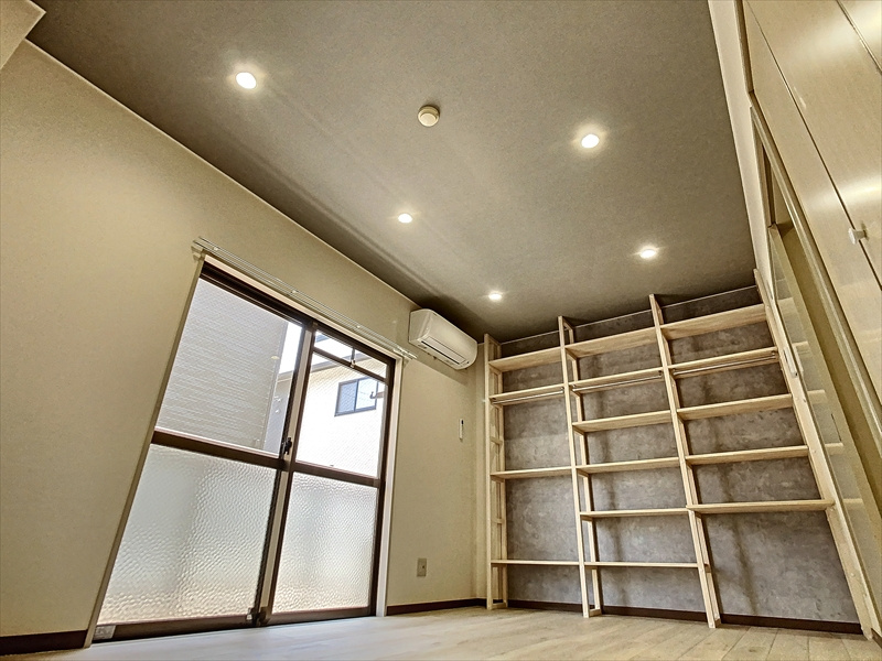 シャト・アトレーユの洋室