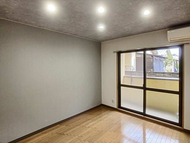 藹藹弐番館の洋室