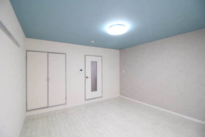 ラウファレエイエスエイの洋室