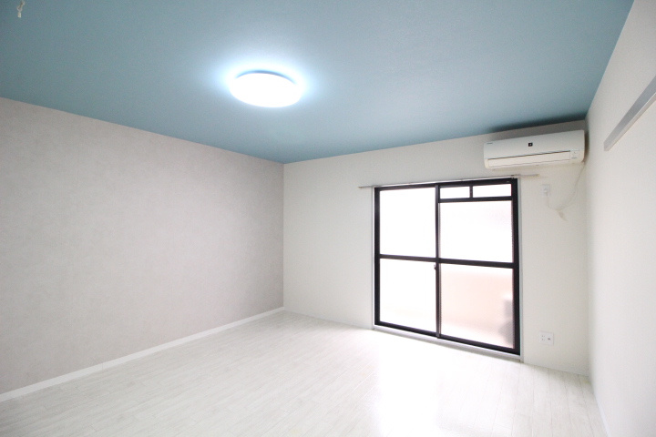 ラウファレエイエスエイの洋室