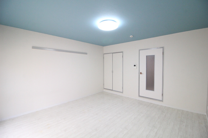 ラウファレエイエスエイの洋室