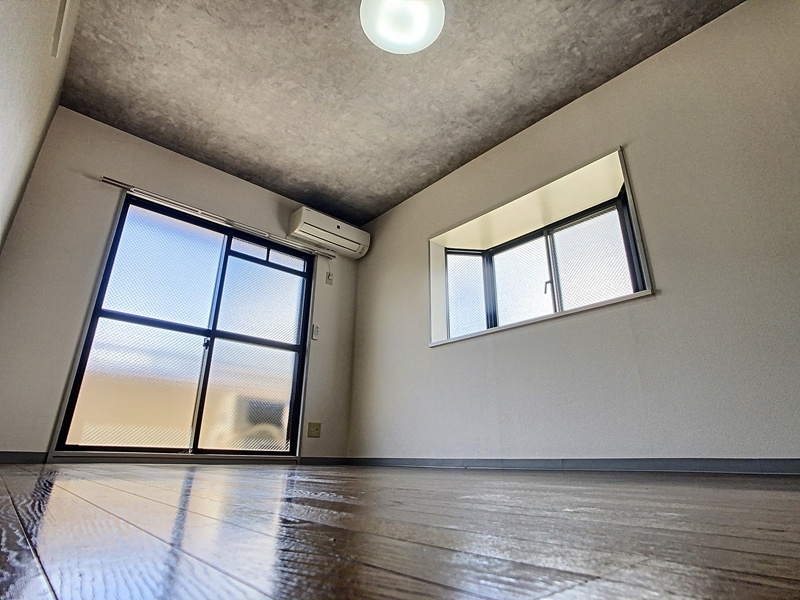 ラウファレエイエスエイ