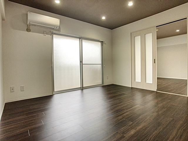 SUNGARDEN野田屋町の居間・リビング