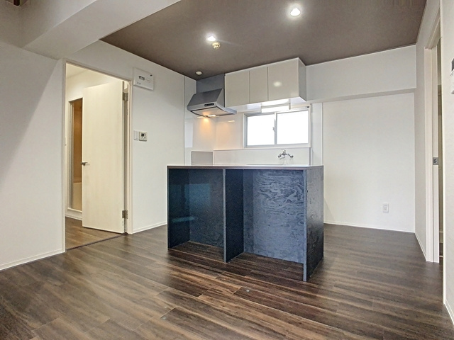 SUNGARDEN野田屋町の居間・リビング