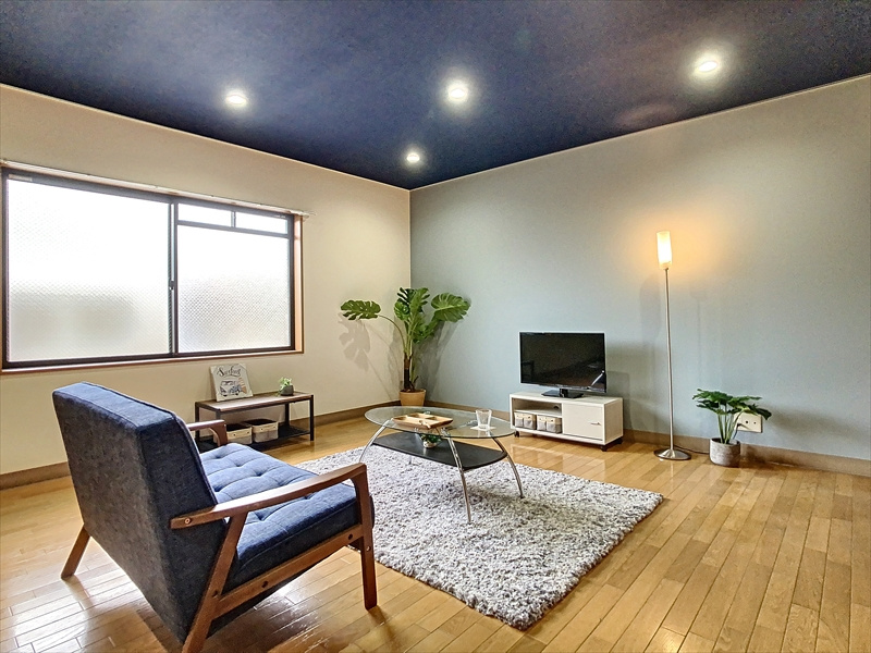 サンライズマンションの居間・リビング