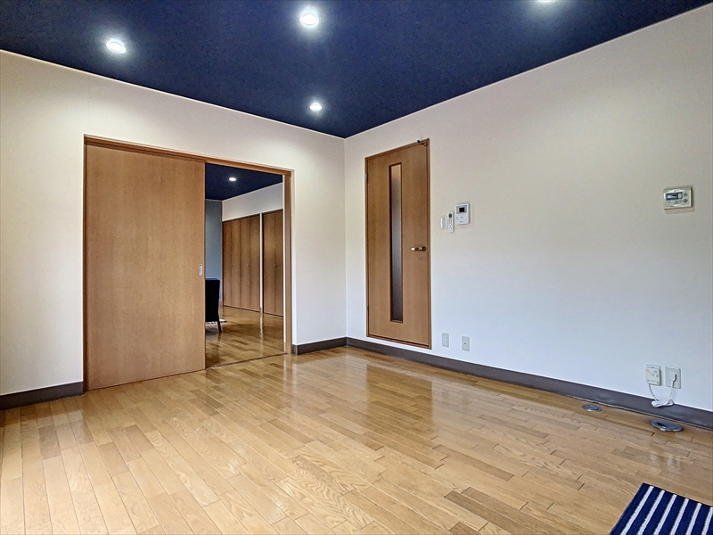 サンライズマンションの洋室