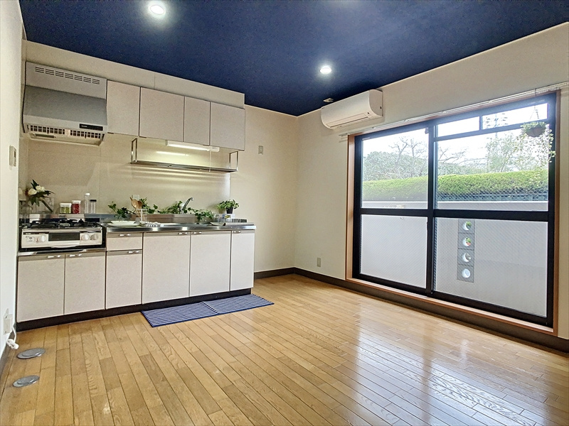 サンライズマンションの居間・リビング