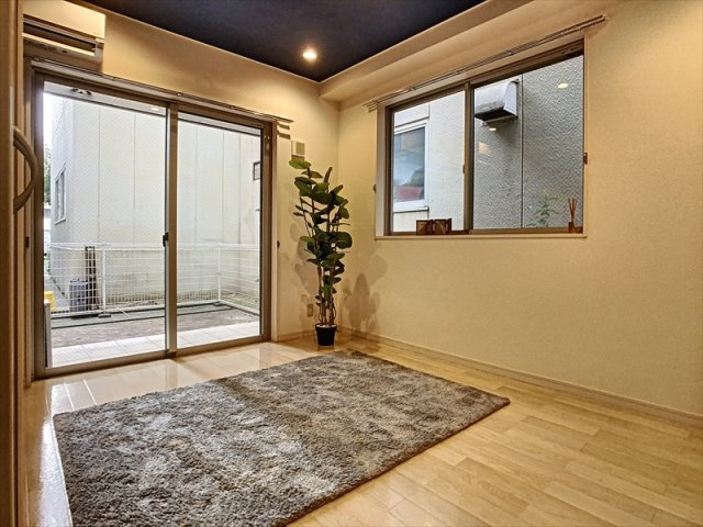 ファルマプラスのロビー