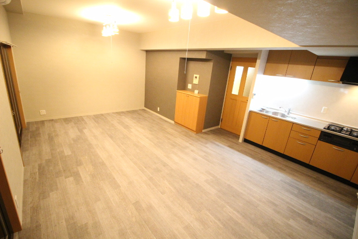 ル・サンク西市