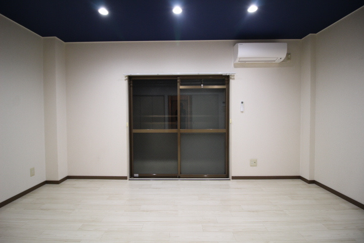 シャト・アトレーユの洋室