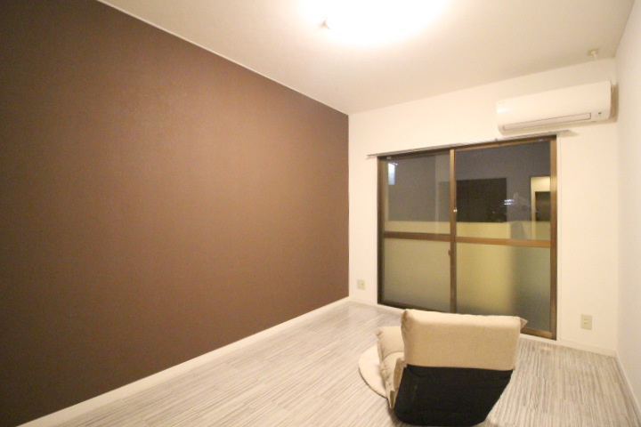 リエゾン原の洋室