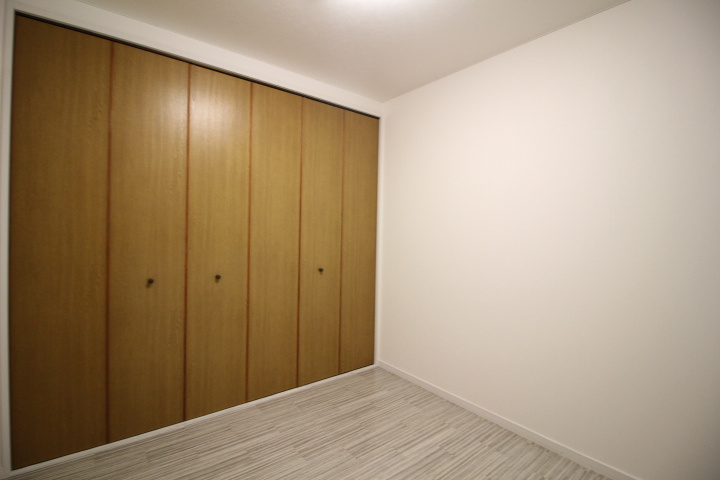 リエゾン原の洋室