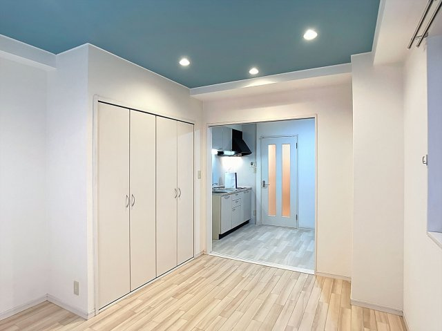 ファルマプラスの洋室