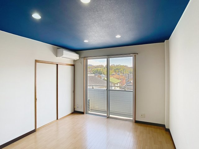 ノースハイツⅠの居間・リビング