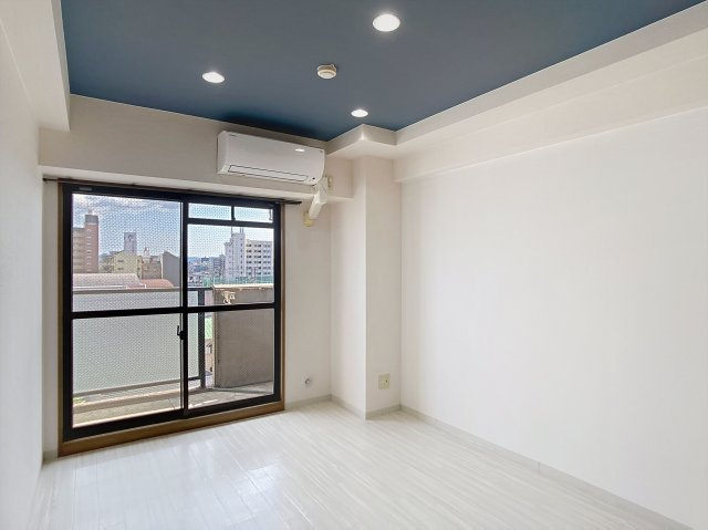 ジュネス医大東の居間・リビング