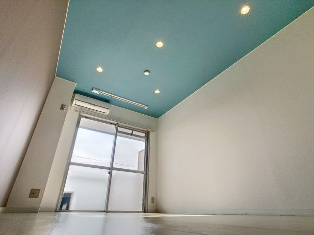 ソレイユアイワの居間・リビング