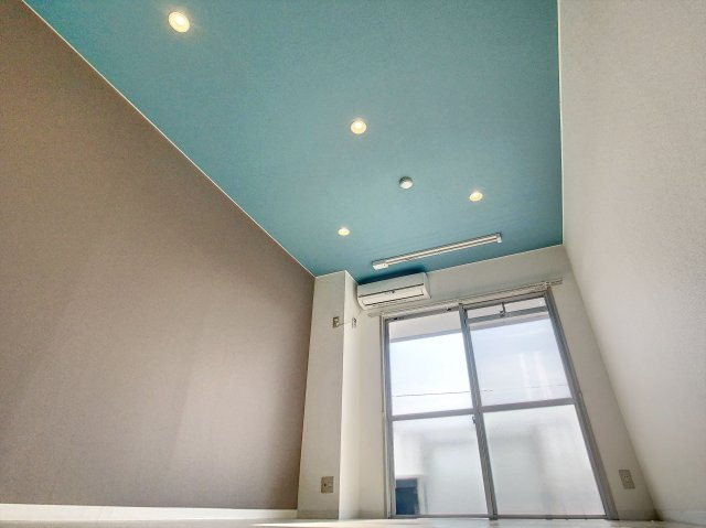 ソレイユアイワの居間・リビング