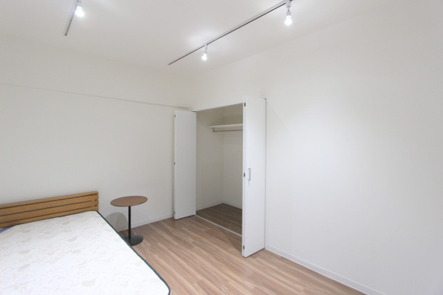 SUNGARDEN野田屋町の洋室