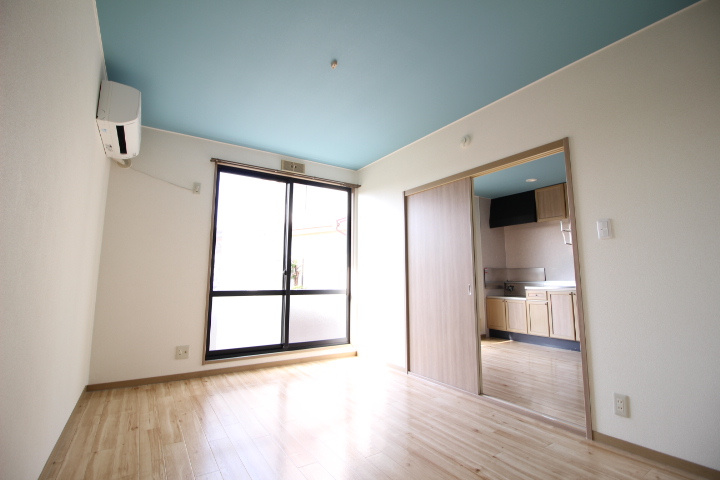 ウィンディア湊Ⅰの洋室