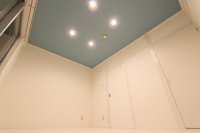 富田ハイツの洋室