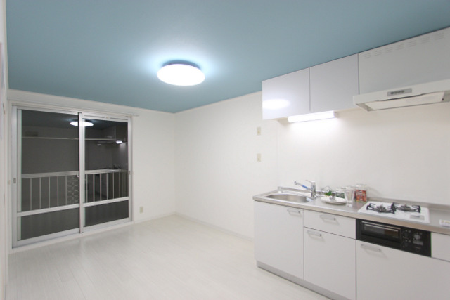 コーポラス福成の居間・リビング